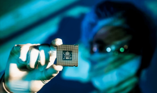 小小芯片，引致全球爭奪