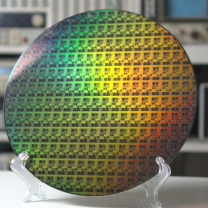 氧化鎵打開(kāi)芯片大戰(zhàn)新篇章！